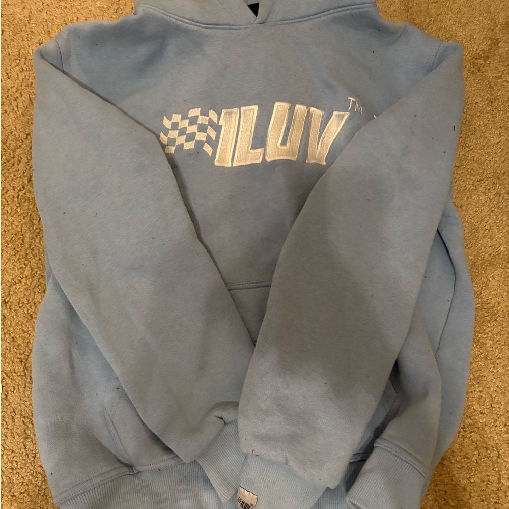 Light Blue Pullover Sweatshirt with Checkered Flag Design